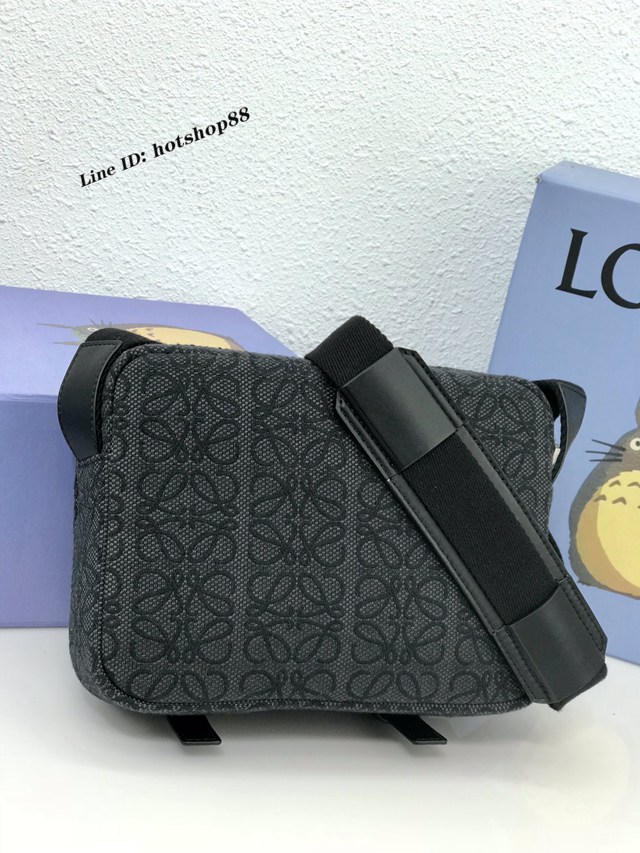 Loewe專櫃經典款信使包男包 羅意威military messenger XS小號郵差包 11357 lyw1176